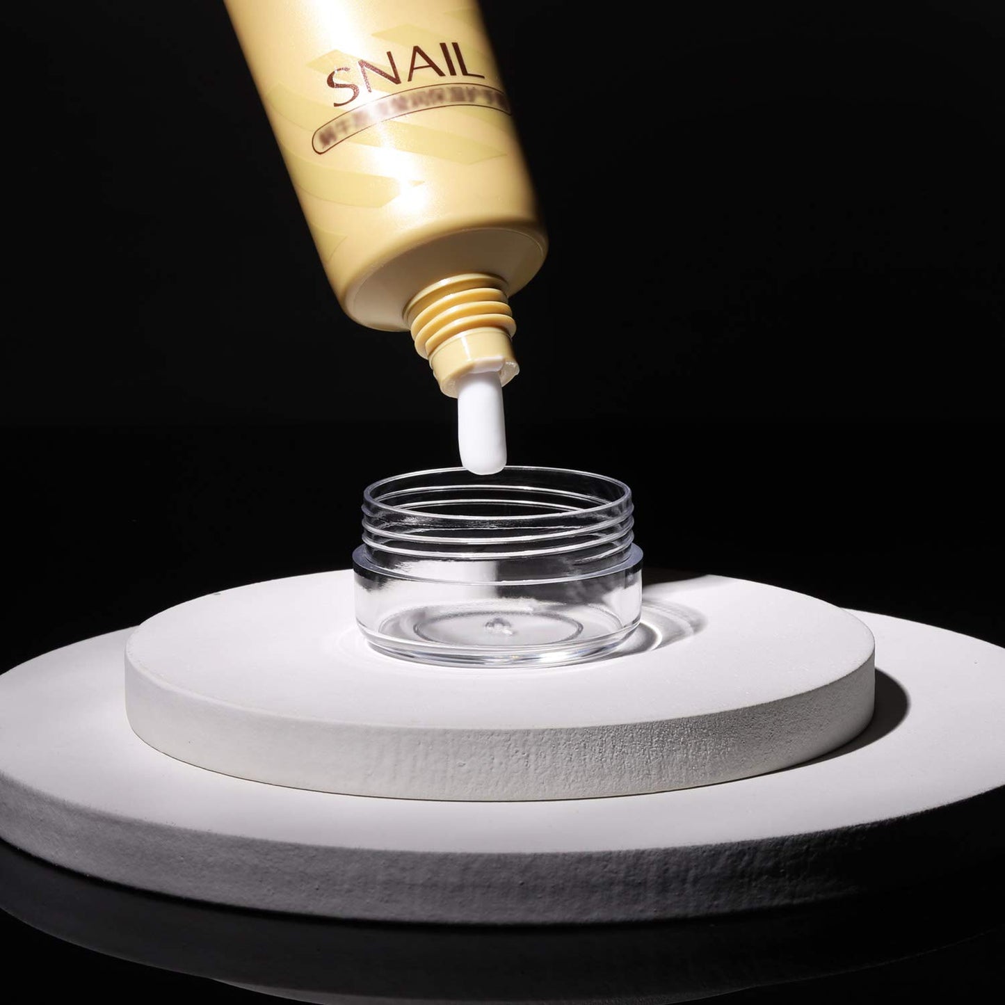 Refillable Cosmetic Sample Jars - 100 Pack 10g (0.35oz) Blue Small Travel Containers with Lids + 10 Mini Makeup Spatulas - BPA Free